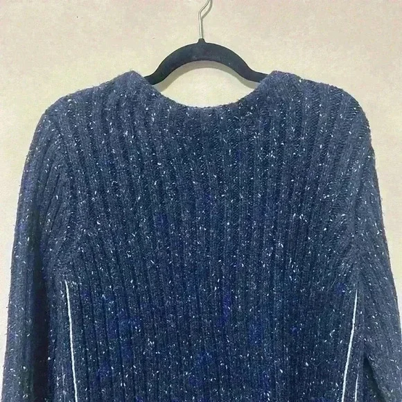 The Row - Picture 2 of 8